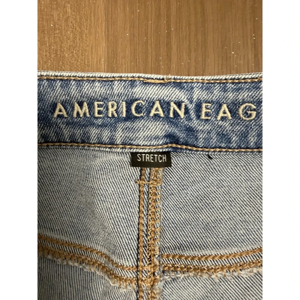 American Eagle Jeans Womens 6 Long Light Wash Blue High Rise‎ Mom Stretch Denim